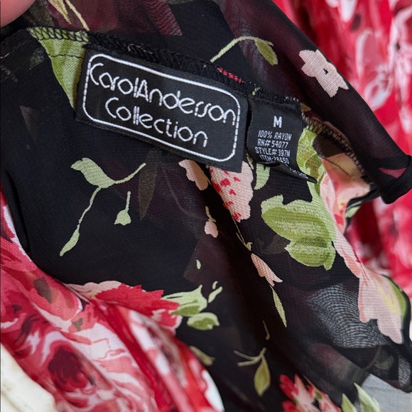 Chic Floral Maxi Skirt in Black and Pink - Picture 5 of 5